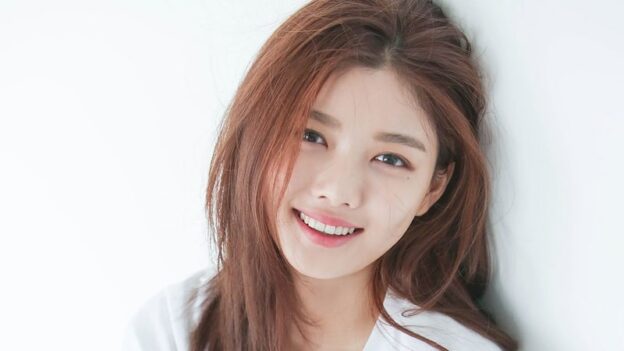 Kim Yoo Jung 1